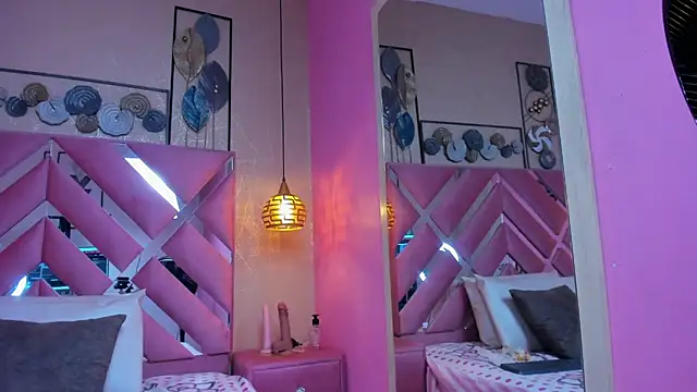 Snapshot of SweetMichel_ chatting on October 30, 12:14 pm SweetMichel online show from October 30, 12:14 pm