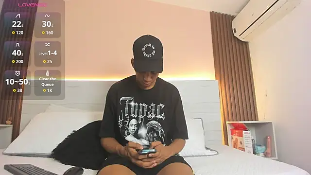 Brunette  boy online show from September 10, 3:16 am