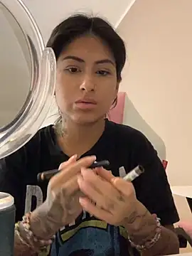 Snapshot of mrskarmaa chatting on November 15, 5:55 am mrskarmaa online show from November 15, 5:55 am