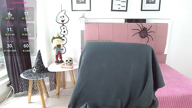 Lele F w online show from October 17, 8:32 pm