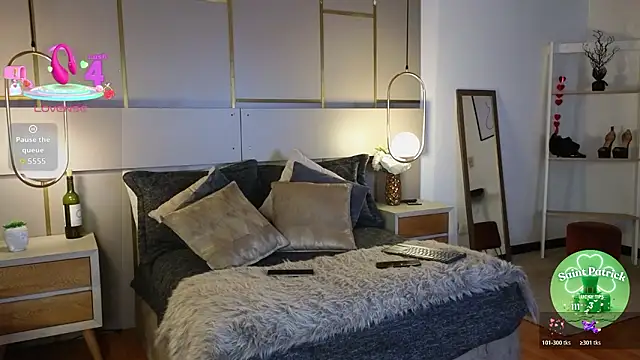 Lina Montclair online show from March 18, 5:03 pm