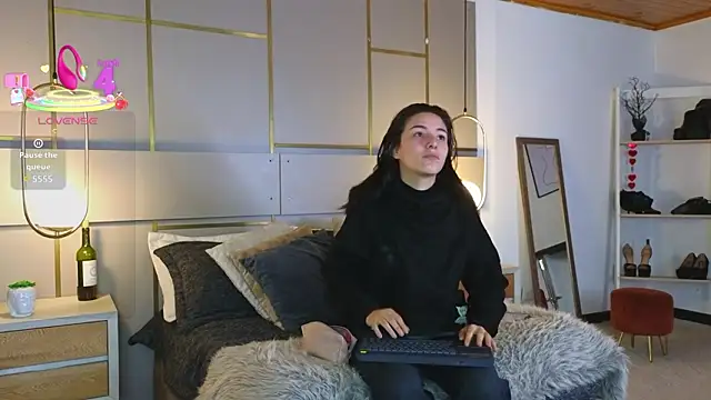 Lina Montclair online show from March 14, 1:17 pm