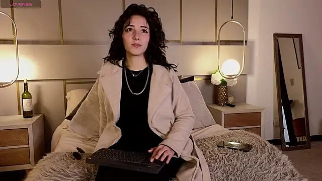 Lina Montclair online show from March 10, 7:51 pm