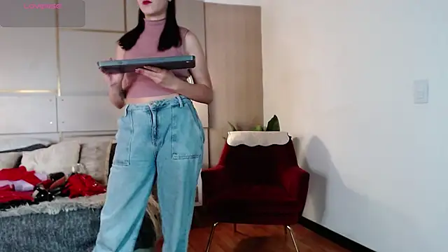 Snapshot of Lina_Montclair chatting on September 23, 7:54 pm Lina Montclair online show from September 23, 7:54 pm