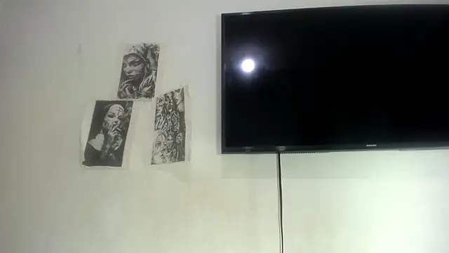 Foxy Lovex online show from March 6, 11:00 pm