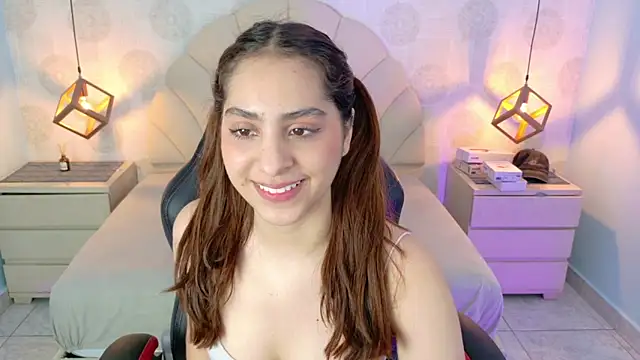 AIXATRISTA1 online show from November 6, 7:51 pm