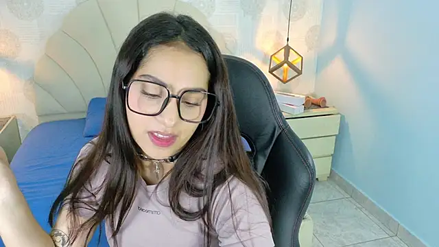 AIXATRISTA1 online show from February 9, 7:34 pm