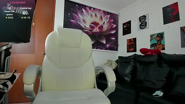 lycoris 19 online show from November 8, 9:07 pm