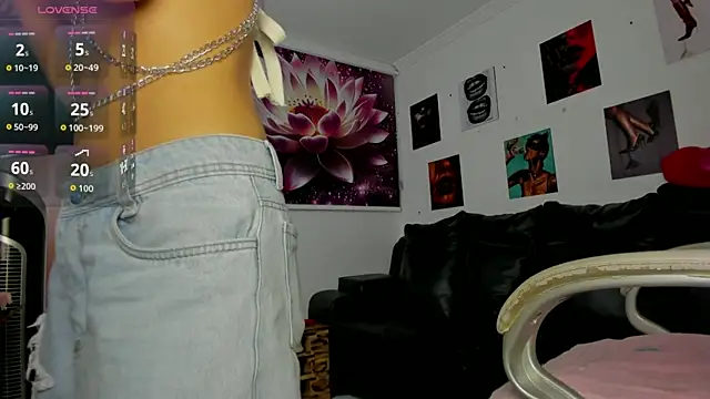 lycoris 19 online show from December 16, 10:25 pm