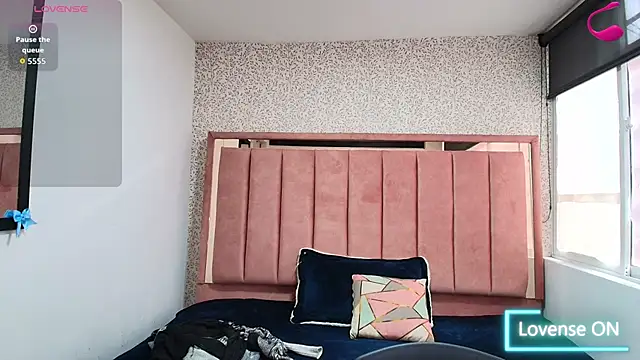 Barbara fox   online show from April 5, 12:01 pm