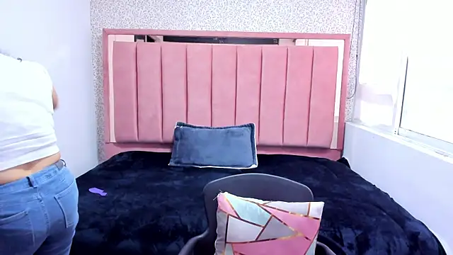 Barbara fox   online show from November 28, 12:05 pm