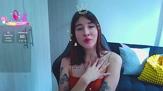 Yulienneg online show from February 10, 9:36 pm