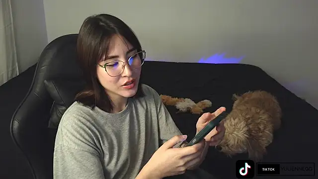 Yulienneg online show from October 9, 11:27 pm