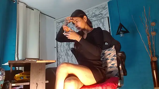 hanna mooreee online show from January 15, 7:06 pm