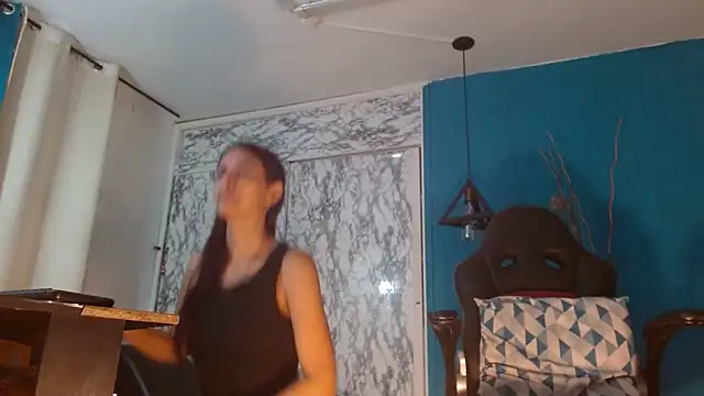 hanna mooreee online show from March 21, 7:07 pm