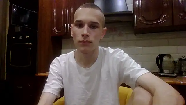 your   honeyy online show from February 22, 6:20 pm