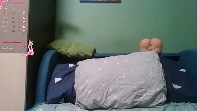 your   honeyy online show from March 20, 6:20 pm