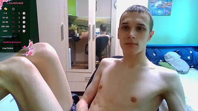 your   honeyy online show from April 15, 11:05 am