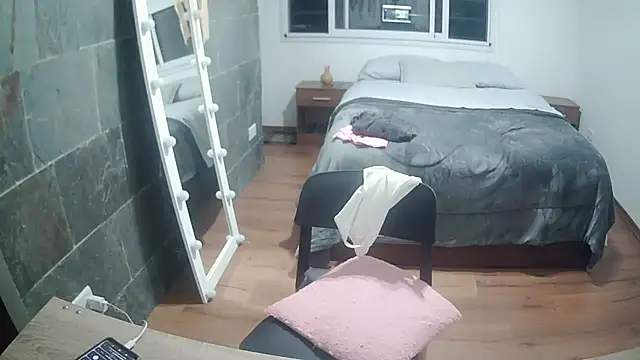 maria8282 online show from September 10, 12:53 am