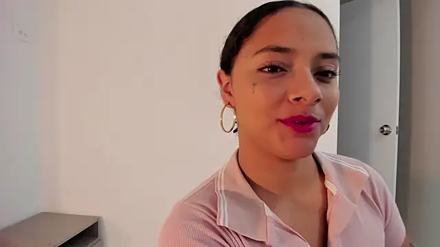 Angellit Afrodita  online show from December 15, 11:27 am