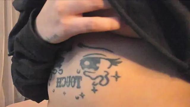 iambrave online show from March 8, 2:48 am