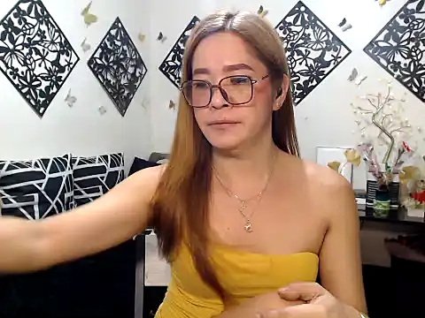 Snapshot of TheMISTRESSx69 chatting on June 4, 2:38 am TheMISTRESSx69 online show from June 4, 2:38 am
