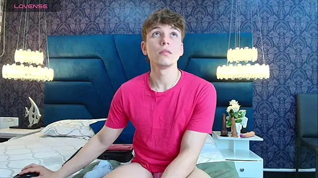 TaylerWhite online show from January 15, 11:57 am