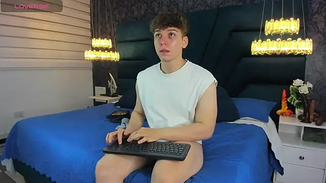 TaylerWhite online show from February 8, 12:03 pm