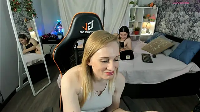 Laila Blarr online show from January 17, 11:47 am