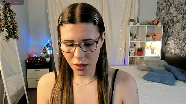 Laila Blarr online show from February 5, 6:31 am