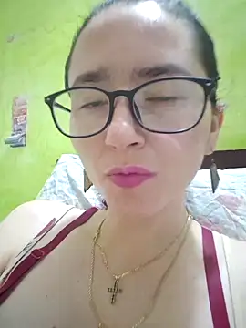 Snapshot of Linda_Hot13 chatting on September 26, 2:51 am Linda Hot13 online show from September 26, 2:51 am