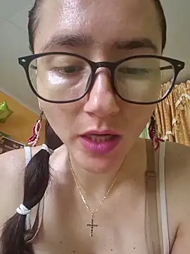Snapshot of Linda_Hot13 chatting on September 20, 3:06 pm Linda Hot13 online show from September 20, 3:06 pm