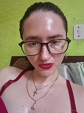 Snapshot of Linda_Hot13 chatting on October 12, 3:02 pm Linda Hot13 online show from October 12, 3:02 pm