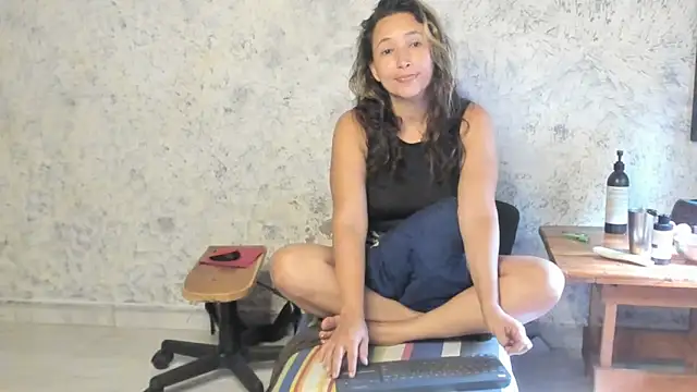 marly charm  online show from April 12, 8:34 pm