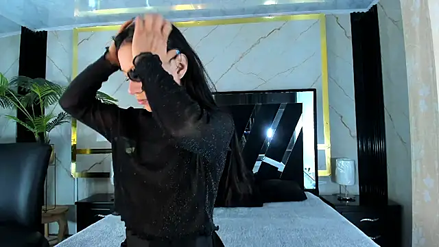 Sophie Calloway online show from February 25, 2:06 pm