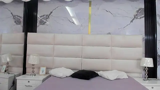 Sophie Calloway online show from December 22, 2:28 pm