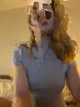 Snapshot of Emaline_Fane chatting on November 3, 7:06 pm Emaline Fane online show from November 3, 7:06 pm