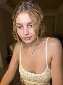Emaline Fane online show from September 21, 5:18 pm