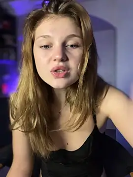 Emaline Fane online show from April 15, 8:20 pm