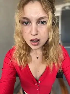 Emaline Fane online show from September 19, 12:31 pm