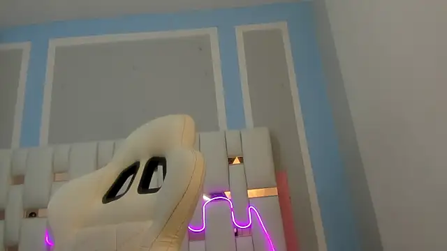 MilkWhore1 online show from February 9, 7:45 pm