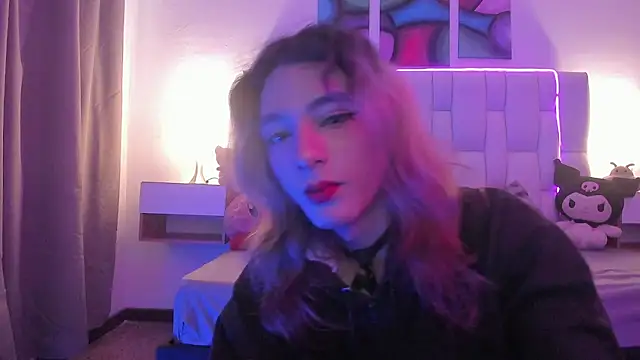 MilkWhore1 online show from March 13, 7:30 pm