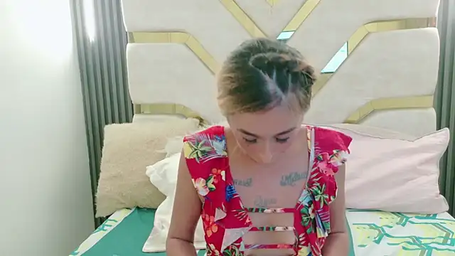 charlotte phaeton online show from December 5, 12:43 am