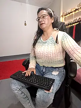 SolVegaNaciente online show from March 24, 3:50 am