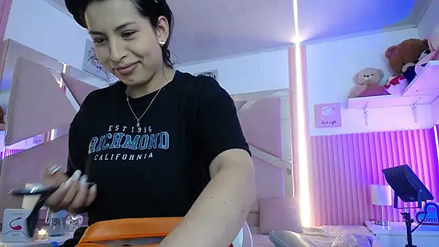 Mia garcia28 online show from October 15, 8:06 pm