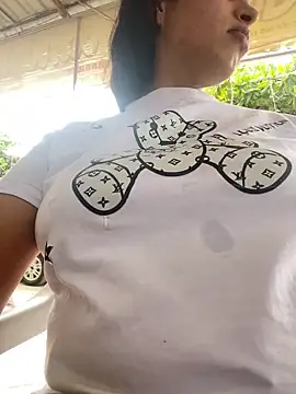 Mia garcia28 online show from December 21, 6:31 pm