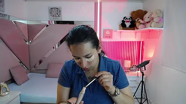 Snapshot of Mia_garcia28 chatting on July 9, 2:38 pm Mia garcia28 online show from July 9, 2:38 pm