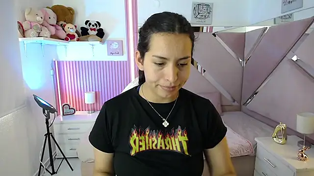 Mia garcia28 online show from January 9, 7:43 pm