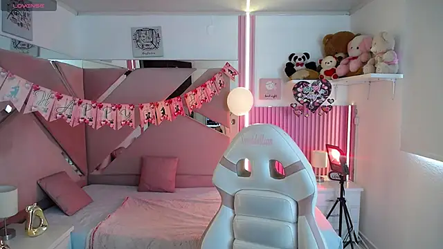 Mia garcia28 online show from February 19, 8:06 pm