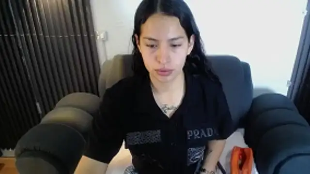 Snapshot of Mia_garcia28 chatting on May 15, 1:31 pm Mia garcia28 online show from May 15, 1:31 pm